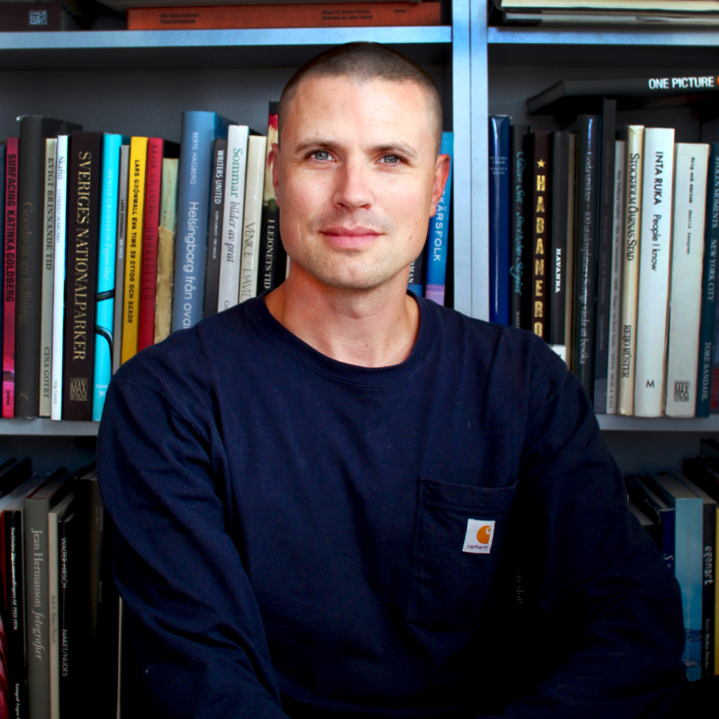 Sök stipendier ur författarfonden