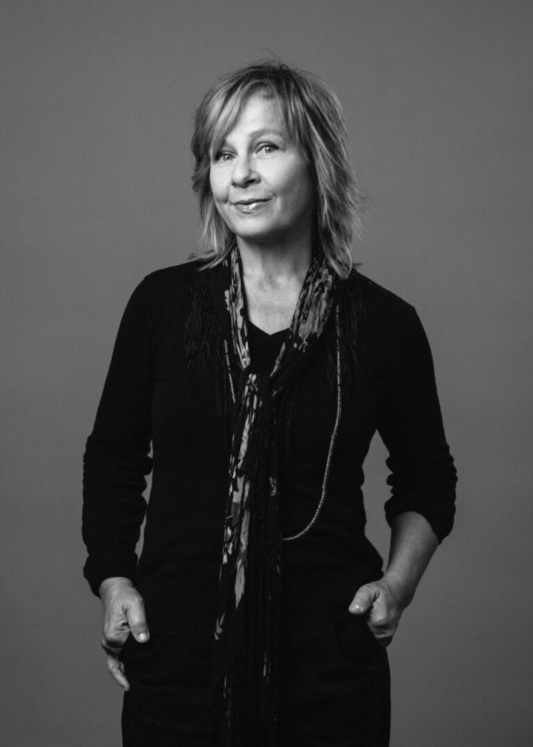 Jenny Morelli (tjänstledig)