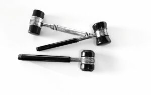 Handlingar till årsstämmorna den 8 maj 2026